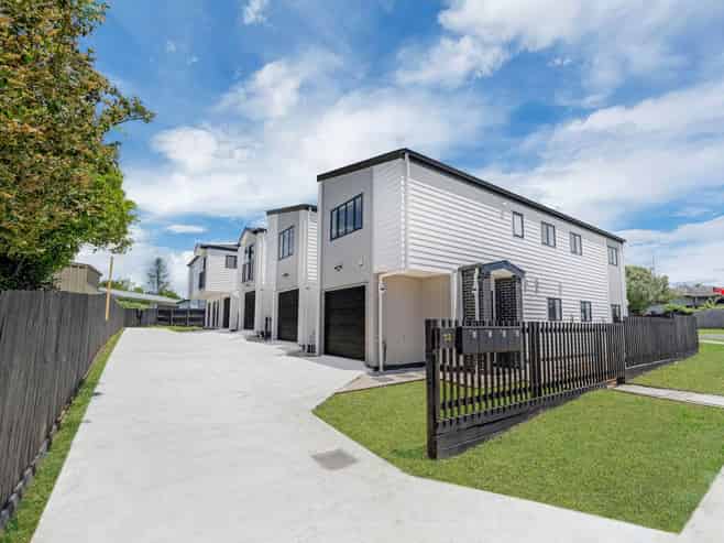73A Thompson Terrace, Manurewa