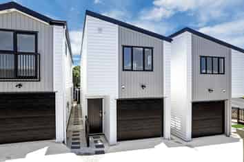 73B Thompson Terrace, Manurewa