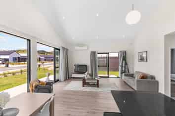 27 Ferndale Road, Kawakawa Bay