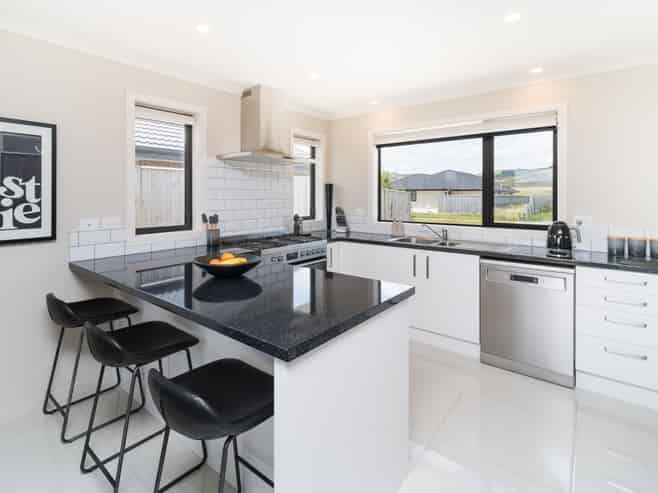 11 Atlantic Drive, Fitzherbert