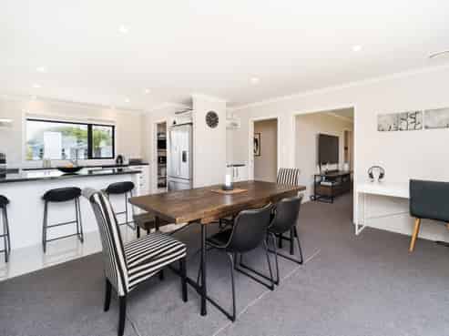 11 Atlantic Drive, Fitzherbert