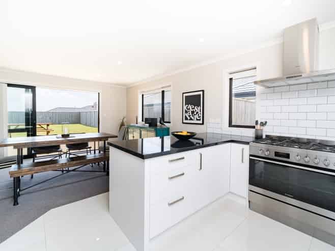 11 Atlantic Drive, Fitzherbert