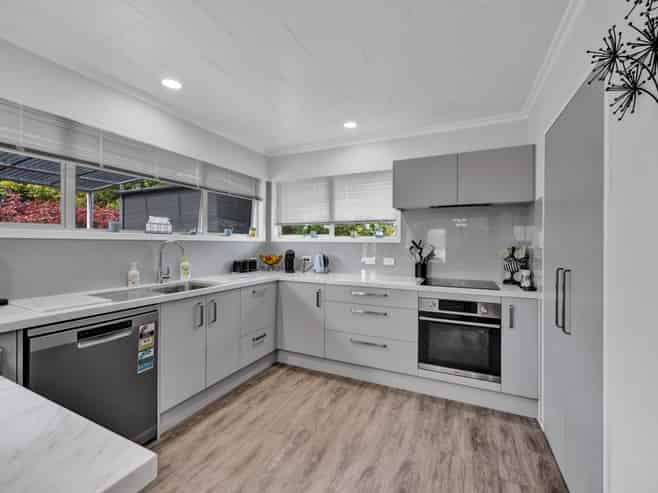 24 Cassandra Street, Stratford