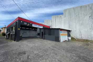 Road Frontage, Dual Access + New Roof