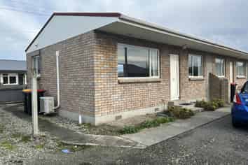 4/23a Robertson Street, Gore