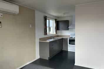 4/23a Robertson Street, Gore