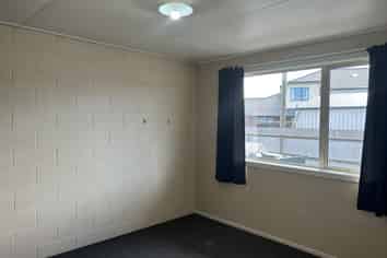 4/23a Robertson Street, Gore