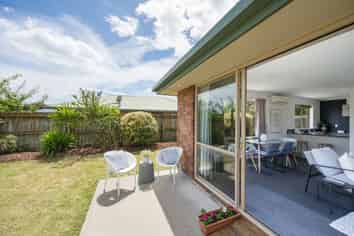 12 Allport Place, Stoke