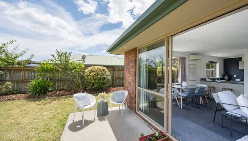 12 Allport Place, Stoke