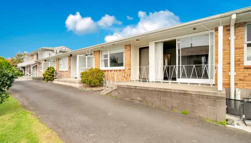 2/1154 New North Road, Mount Albert