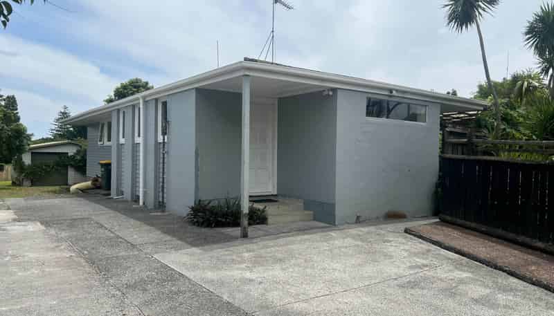 18 Huia Street, Waiuku