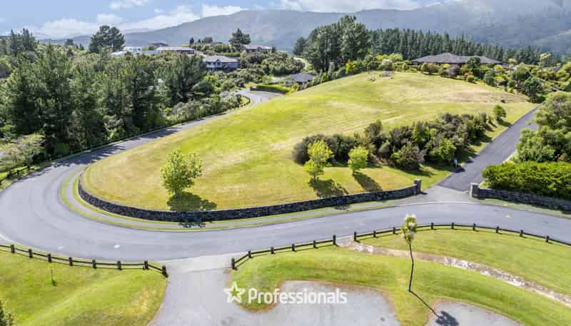 18 Mount Marua Way, Timberlea