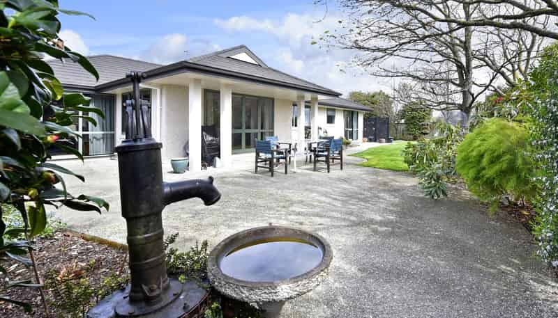 19 Aratia Way, Richmond