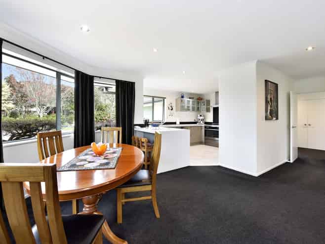 19 Aratia Way, Richmond