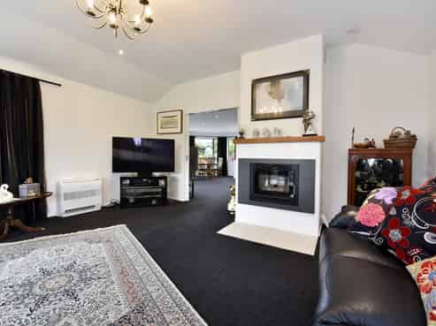 19 Aratia Way, Richmond