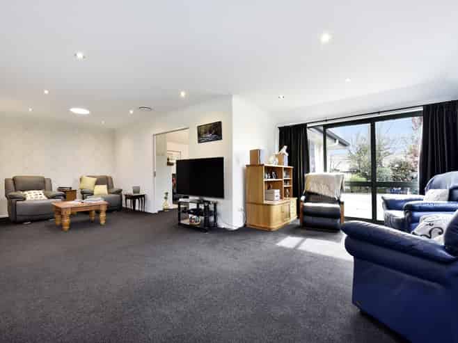 19 Aratia Way, Richmond