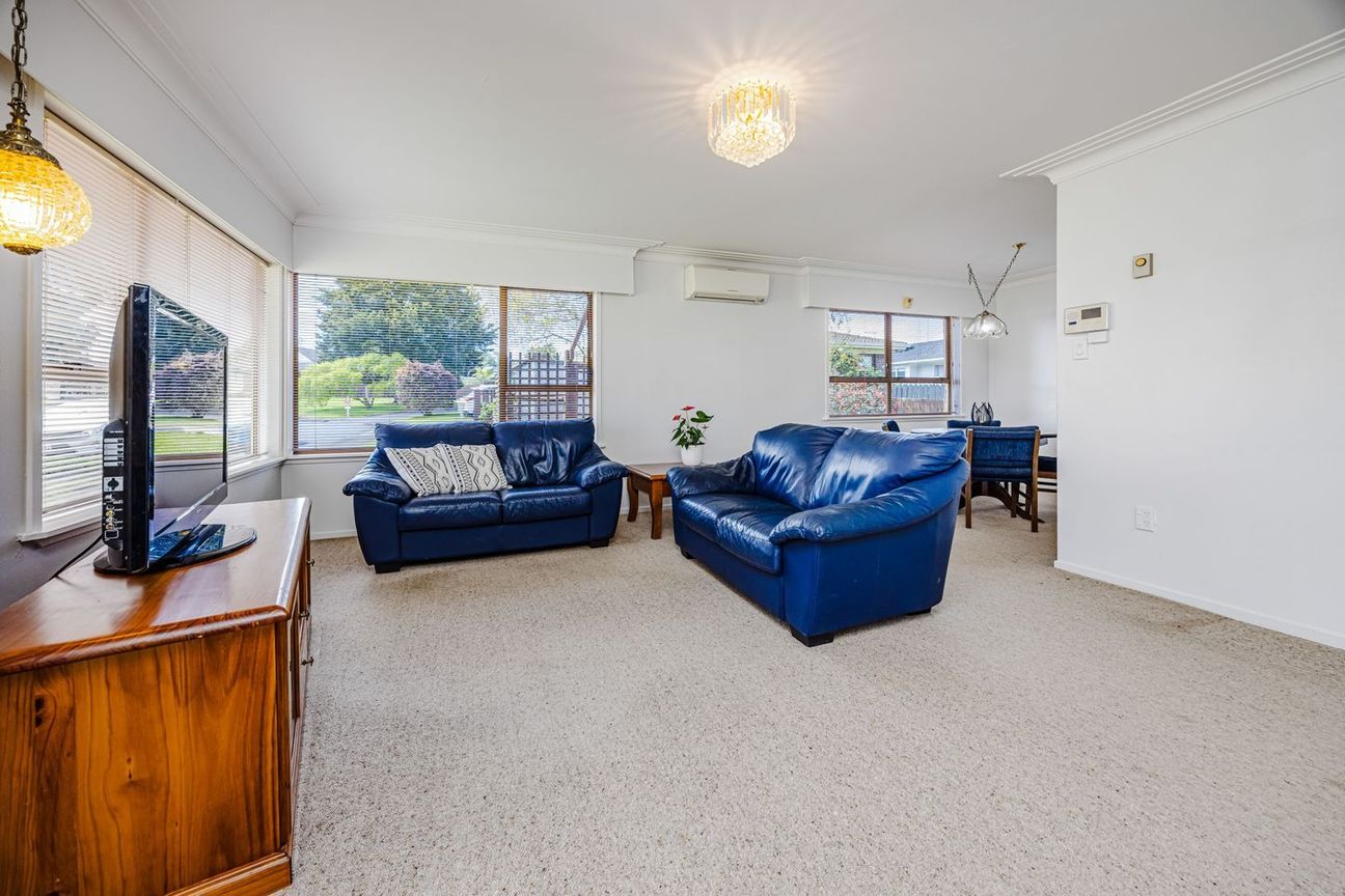 Sunny, Spacious & Convenient Modern 2 Bedroom Home - Aanzicht 4