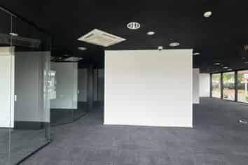 Retail/Office Space with Huge Profile 