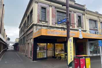 Commerce building 59-61 Broadway Avenue