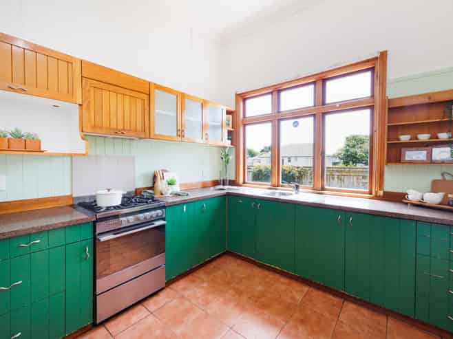 110 Featherston Street, Takaro