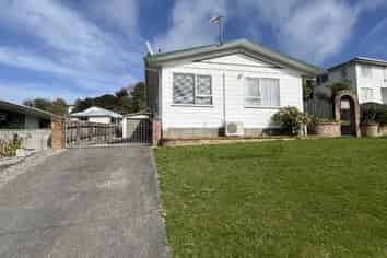 17 Staithes Drive North, Whitby