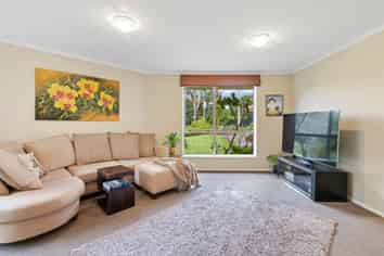 20 Roberta Crescent, Orewa