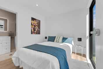 8B Gardiner Grove, Mangere East