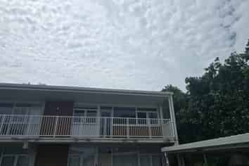 8/12 CRESCENT ROAD, Epsom