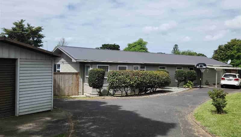 50 David Avenue, Hillpark