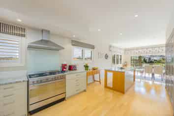 87 Waterside Crescent, Gulf Harbour