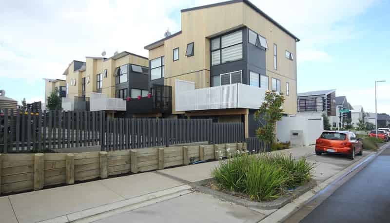 2 Pheasant Lane, Hobsonville