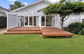 11 Greenfield Road, Epsom