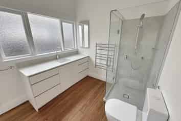 11 Greenfield Road, Epsom