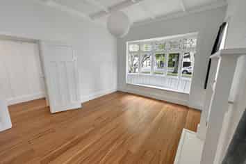 11 Greenfield Road, Epsom