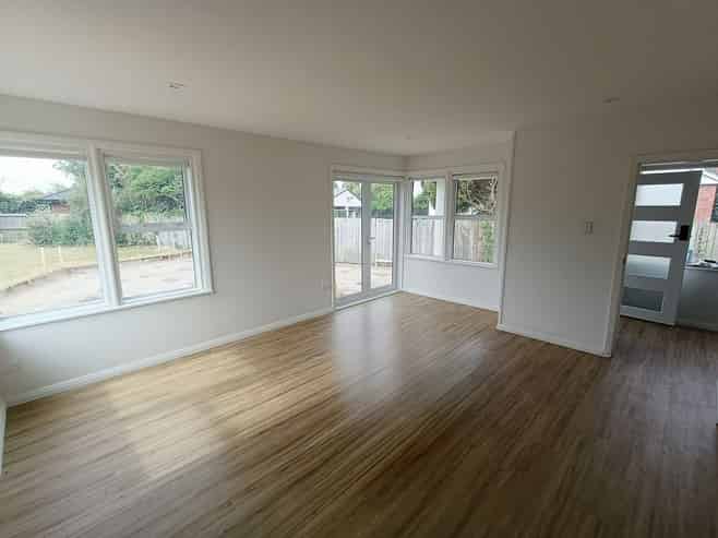 8 Lyall Place, Bryndwr