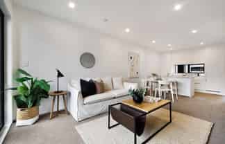 2/1 Grand View Road, Remuera