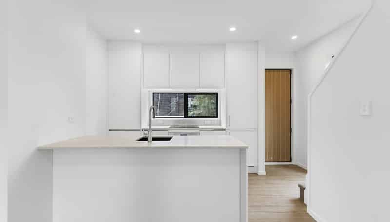 7/1 Grand View Road, Remuera