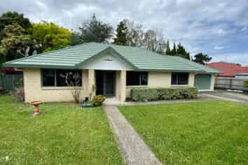 8/131A Luke Street East, Otahuhu