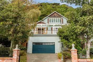 335 Muritai Road, Eastbourne