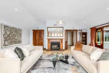 335 Muritai Road, Eastbourne