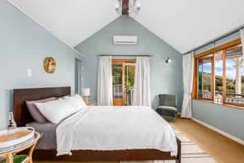 335 Muritai Road, Eastbourne