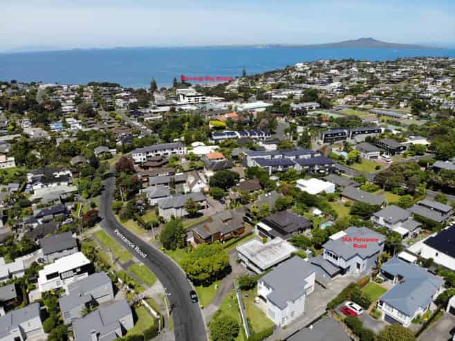 36a Penzance Road, Mairangi Bay