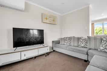 1 Manawatere Way, Flat Bush