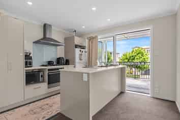 1 Manawatere Way, Flat Bush