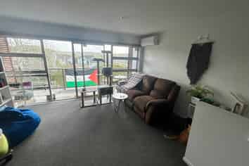 B6/13 Lovell Court, Albany