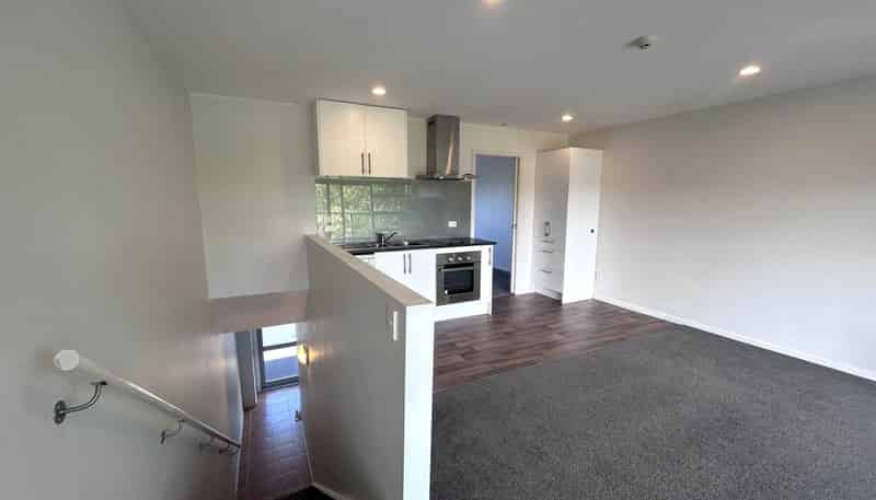 B6/13 Lovell Court, Albany