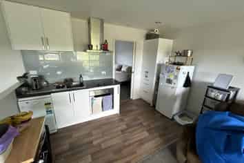 B6/13 Lovell Court, Albany