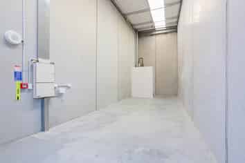 BRAND NEW 47M² MULTI-USE UNIT WITH ONE CAR PARK
