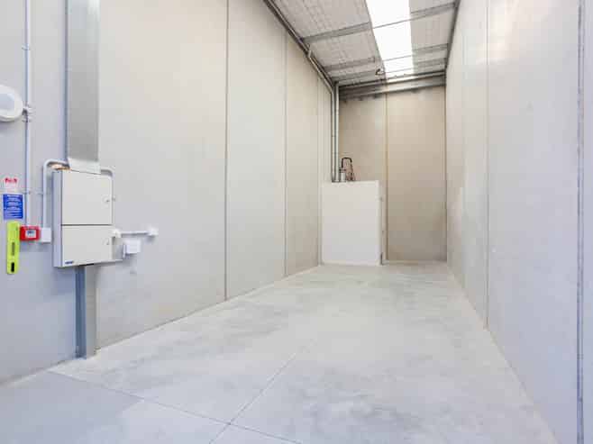 BRAND NEW 47M² MULTI-USE UNIT WITH ONE CAR PARK
