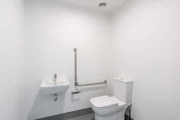 BRAND NEW 47M² MULTI-USE UNIT WITH ONE CAR PARK
